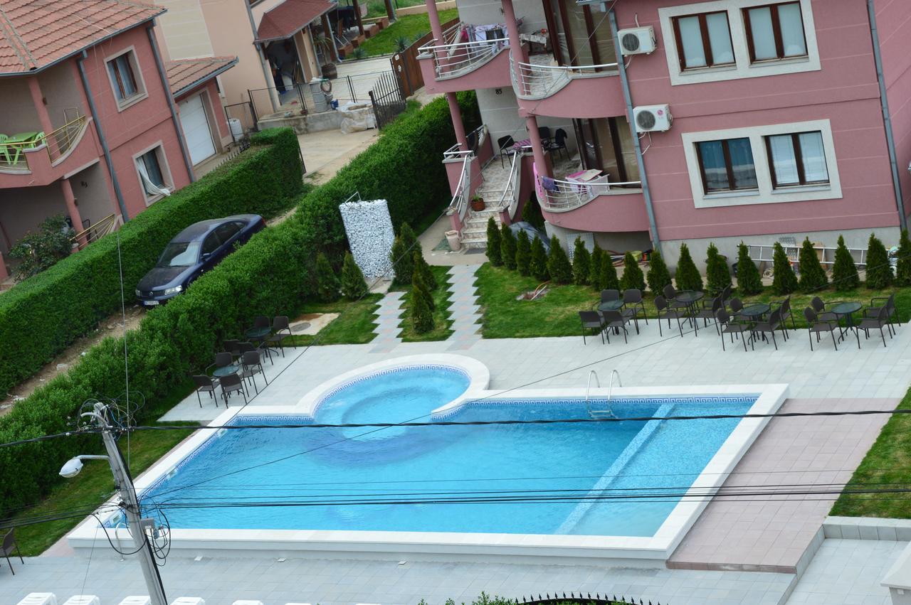 Poseidon Apartment Ниш Экстерьер фото