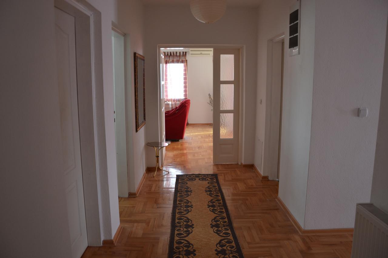 Poseidon Apartment Ниш Экстерьер фото