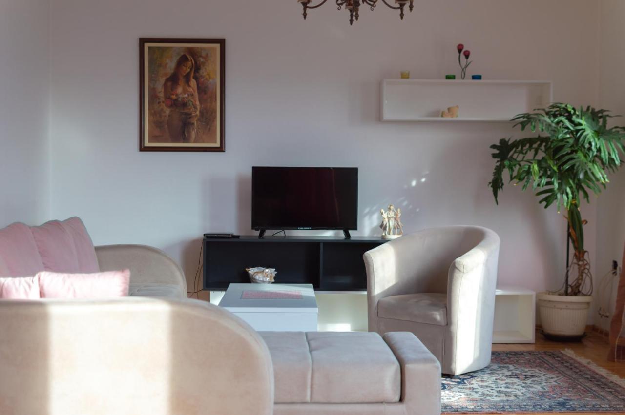 Poseidon Apartment Ниш Экстерьер фото